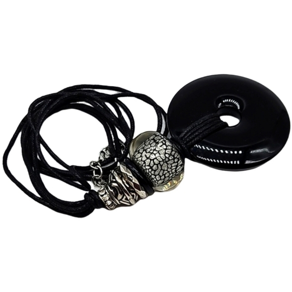 Mixed material necklace on cord with lucite pendant - Picture 6 of 9